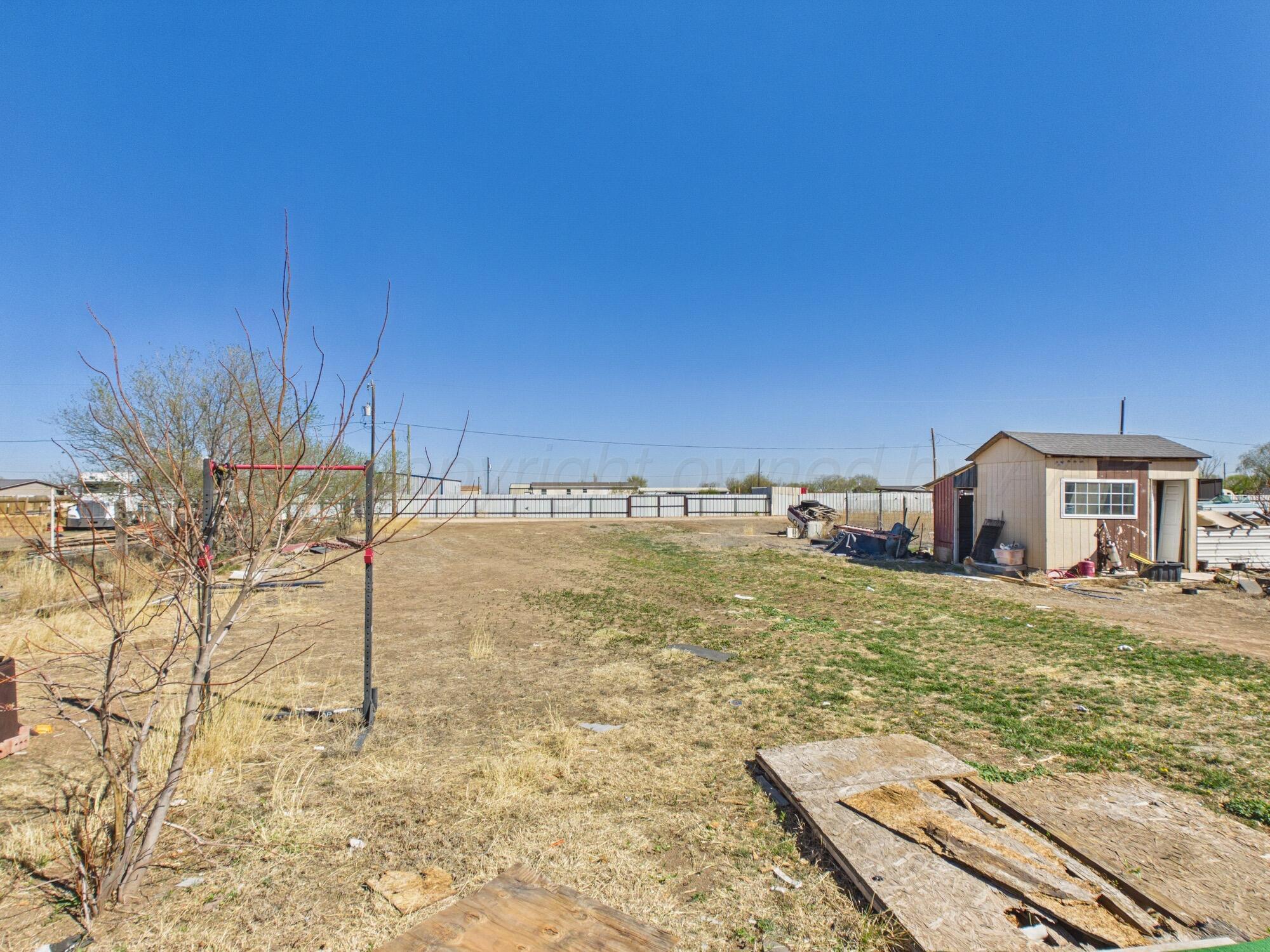 209 Texas Street Cactus, TX 79029 - Photo 17 of 17 Backyard