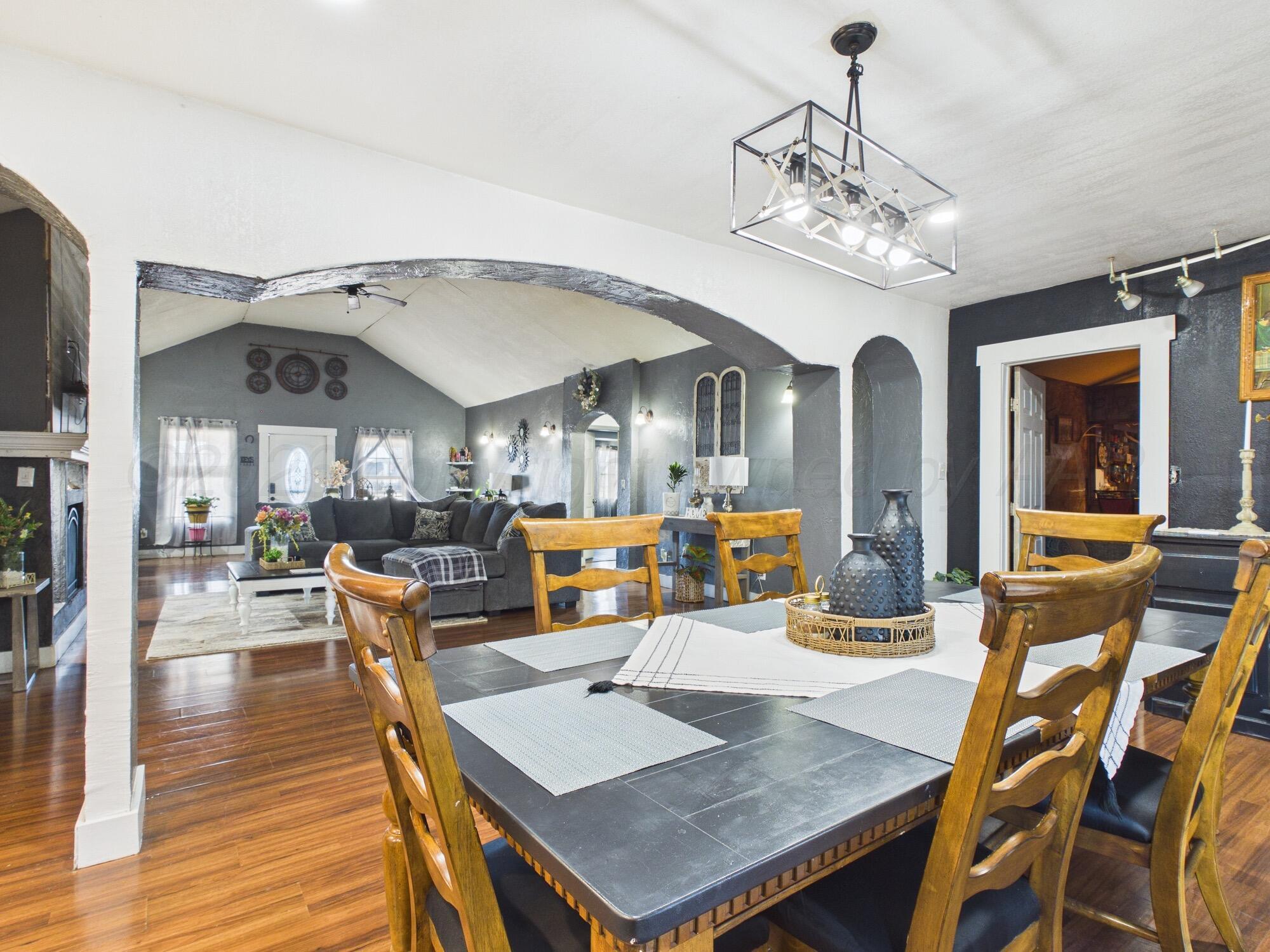 209 Texas Street Cactus, TX 79029 - Photo 5 of 17 Dinning Room