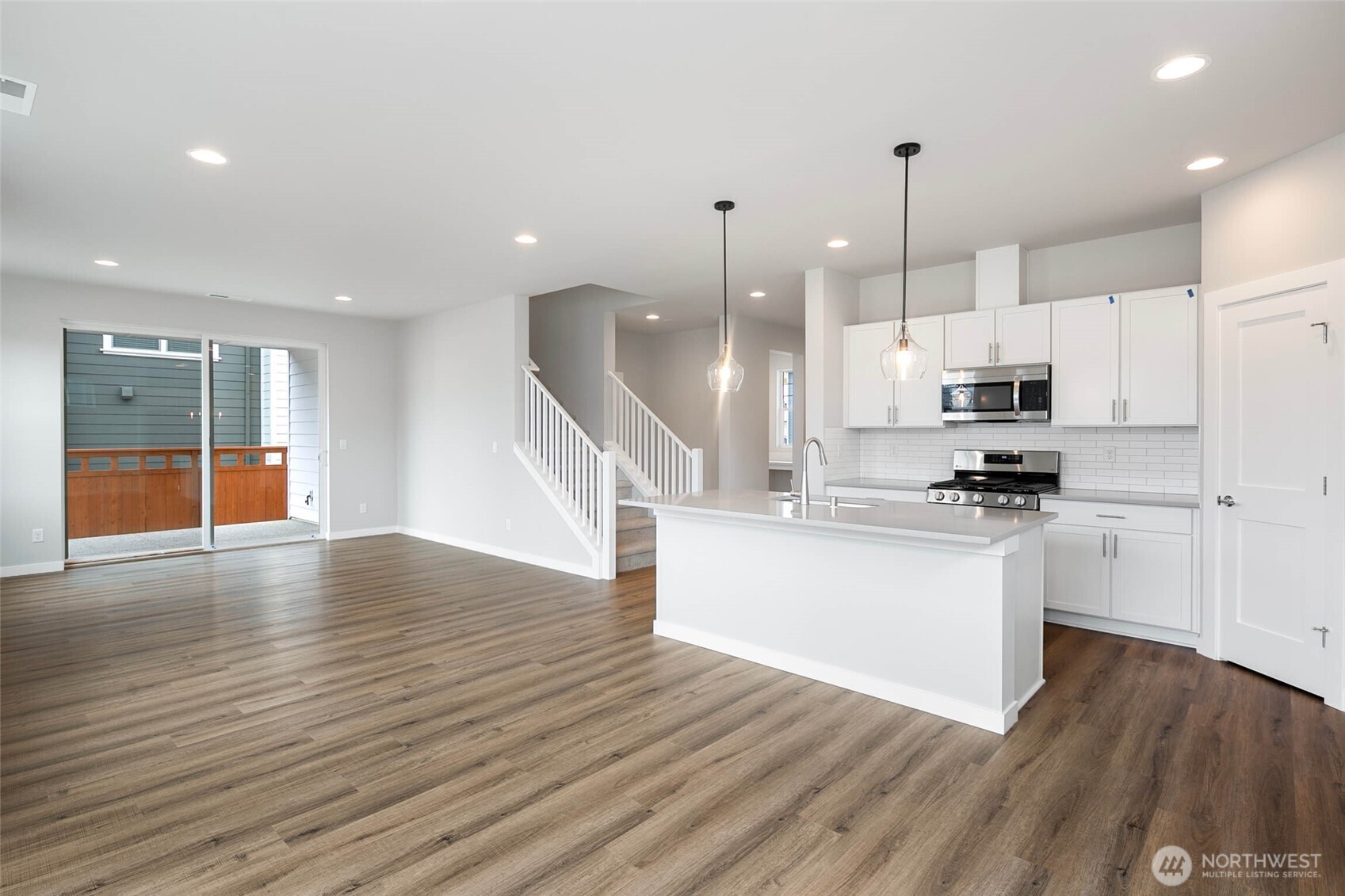562 Southwest 97th Street, Unit 4 Seattle, WA 98106 - Photo 11 of 36