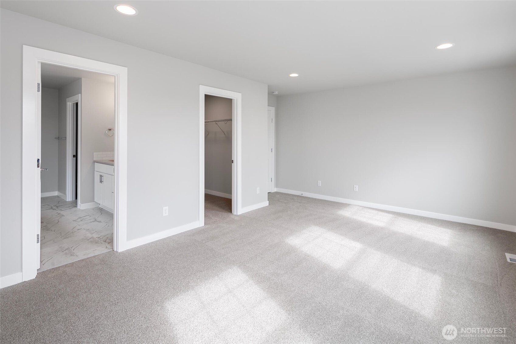 562 Southwest 97th Street, Unit 4 Seattle, WA 98106 - Photo 26 of 36