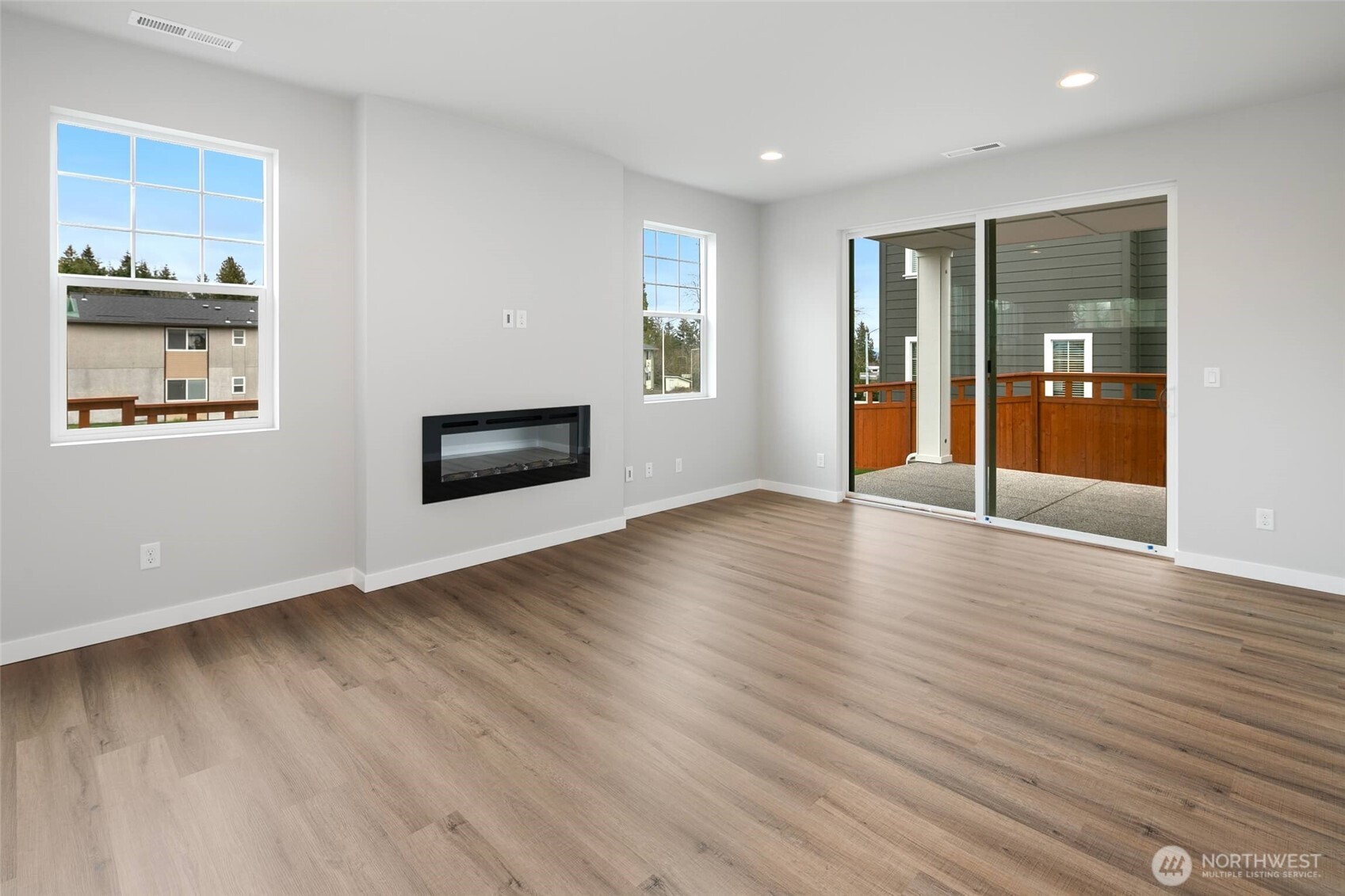 562 Southwest 97th Street, Unit 4 Seattle, WA 98106 - Photo 7 of 36
