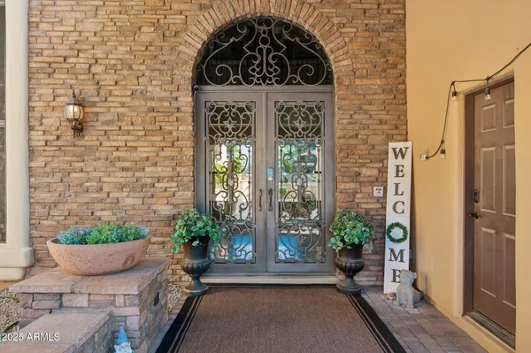 $1,999,000 | 11621 South Blackfoot Drive, Phoenix, AZ 85044