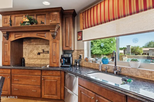 $1,999,000 | 11621 South Blackfoot Drive, Phoenix, AZ 85044