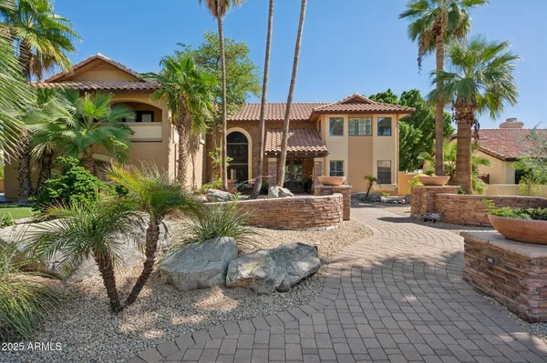 $1,999,000 | 11621 South Blackfoot Drive, Phoenix, AZ 85044
