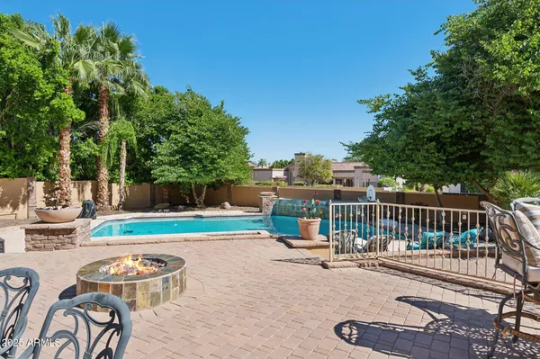 $1,999,000 | 11621 South Blackfoot Drive, Phoenix, AZ 85044