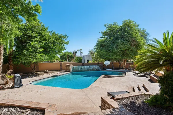 $1,999,000 | 11621 South Blackfoot Drive, Phoenix, AZ 85044