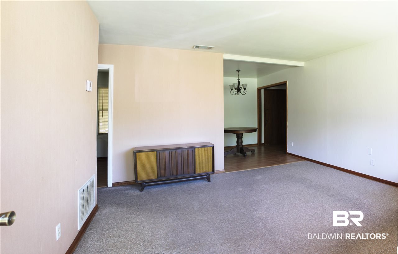 5070 Alton Street Mobile, AL 36619 - Photo 2 of 16