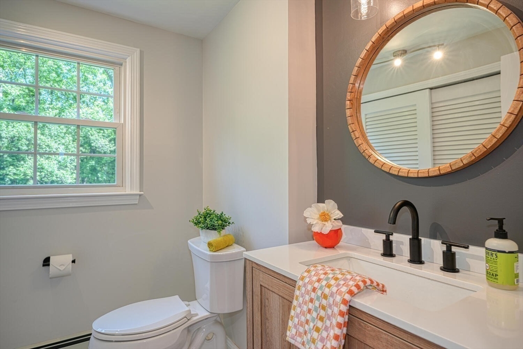 9 Lowry Road Framingham, MA 01701 - Photo 7 of 41 Gallery Image 7