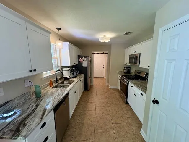 $2,100 | 310 Wildwood Street, Mary Esther, FL 32569