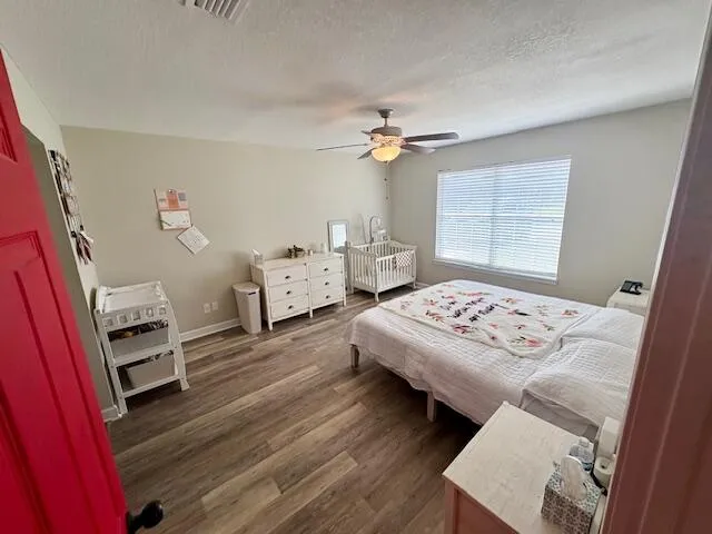 $2,100 | 310 Wildwood Street, Mary Esther, FL 32569