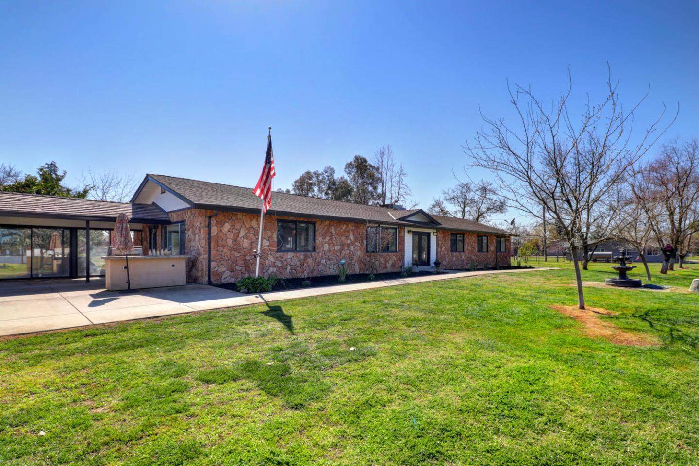 9809 Alta Mesa Road Wilton, CA 95693 - Photo 61 of 86 a view of a house with a big yard
