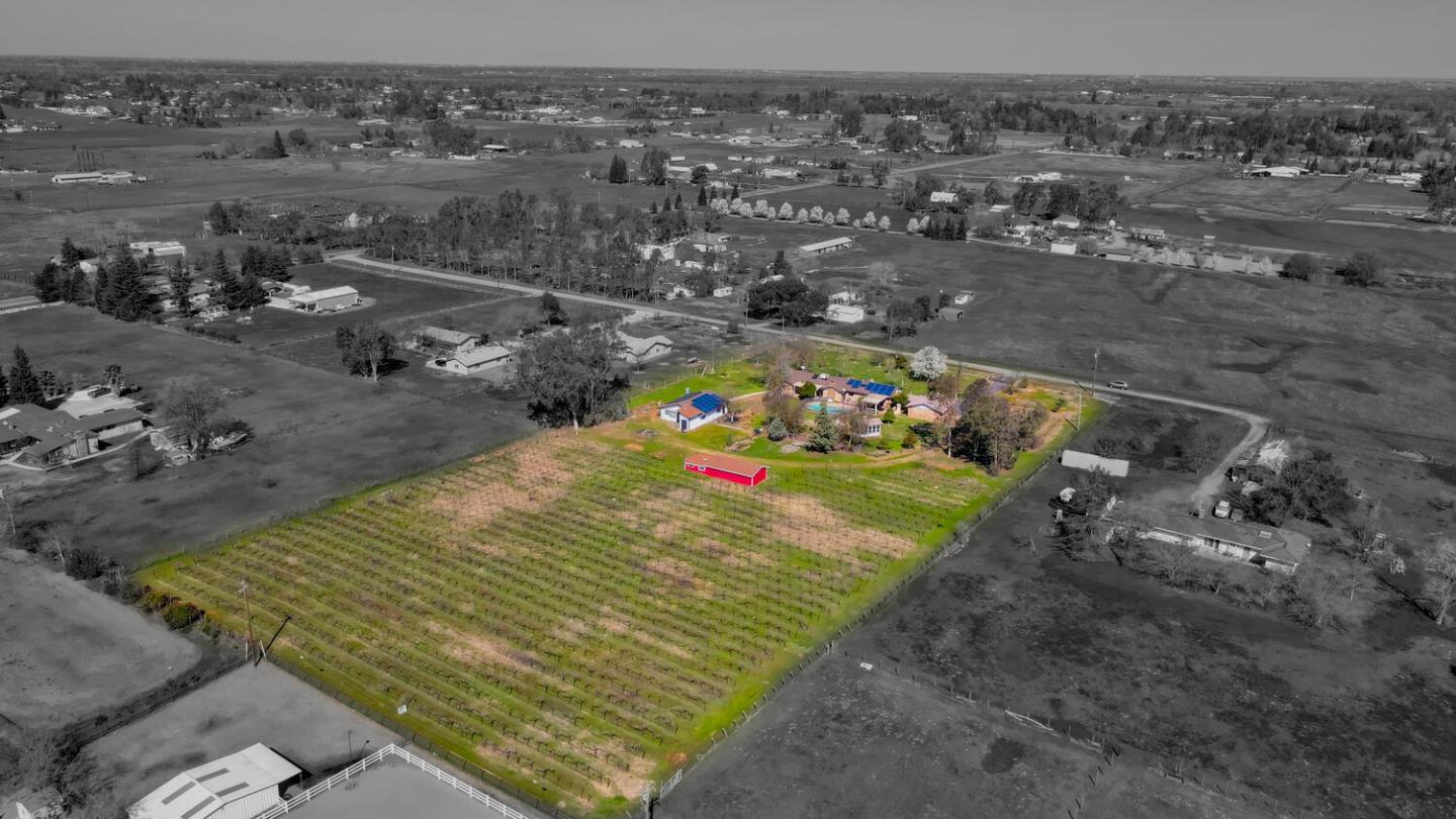 9809 Alta Mesa Road Wilton, CA 95693 - Photo 68 of 86 an aerial view of a residential houses with outdoor space