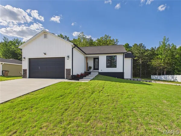 $339,900 | 251 Ruth Harris Lane, Poplar Bluff, MO 63901