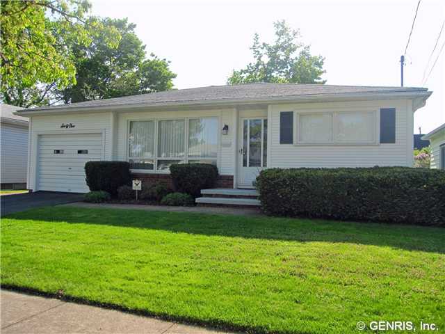 61 Cynthia Lane Rochester, NY 14621 - Photo 1 of 1 Exterior Front