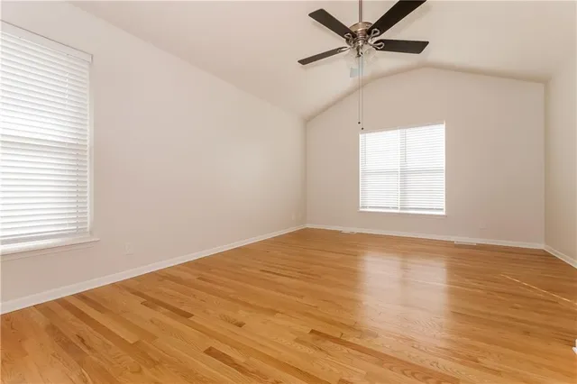 $2,170 | 406 Brookside Circle, Kearney, MO 64060