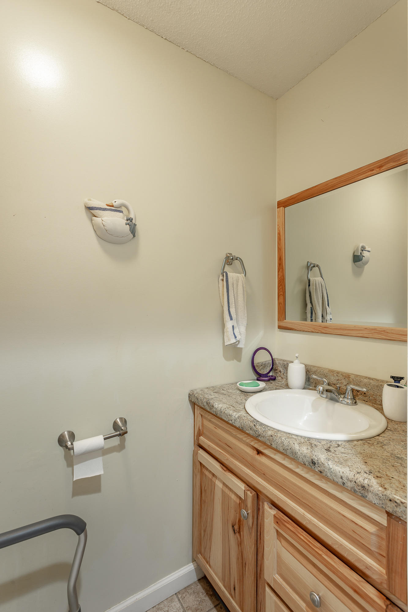 10422 Sims-Harris Road Ooltewah, TN 37363 - Photo 10 of 22 Half Bath