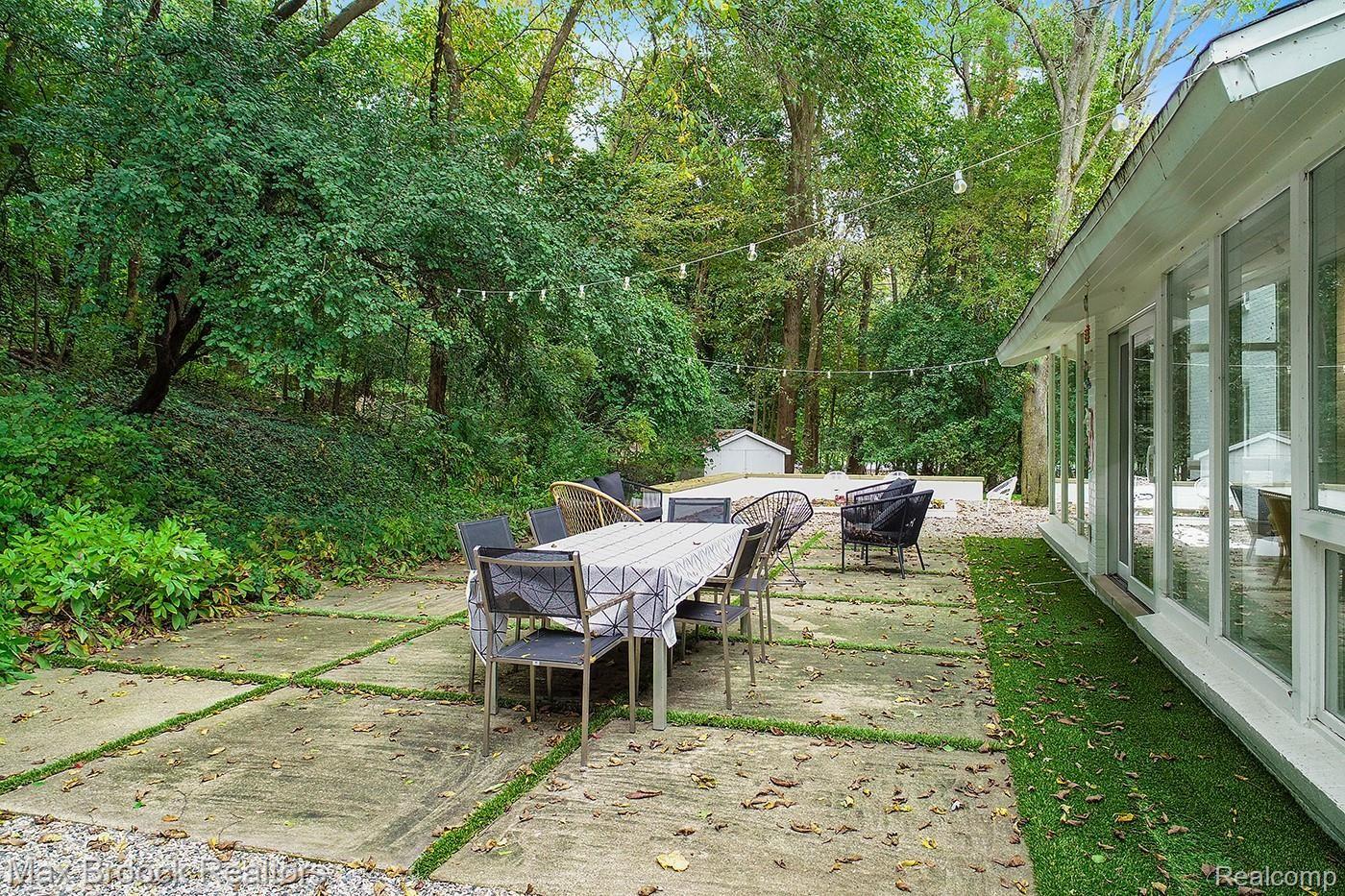 25350 Dennison Road Franklin, MI 48025 - Photo 39 of 44 DJI_0378.jpg