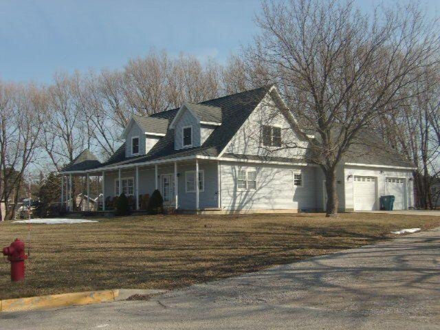 825 Cherry Road Manistee, MI 49660 - Photo 1 of 56 1