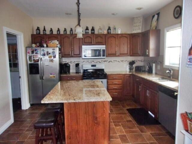 825 Cherry Road Manistee, MI 49660 - Photo 8 of 56 8