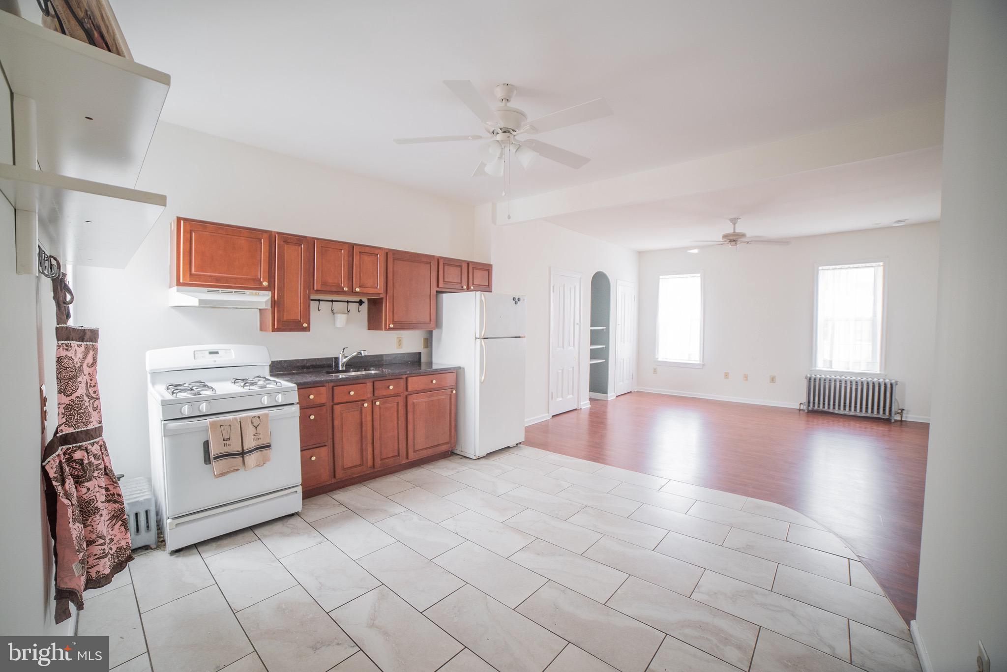 2422 Poplar Street, Unit 3 Philadelphia, PA 19130 - Photo 2 of 24