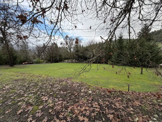 $50,000 | 157 Crest Drive, Myrtle Creek, OR 97457