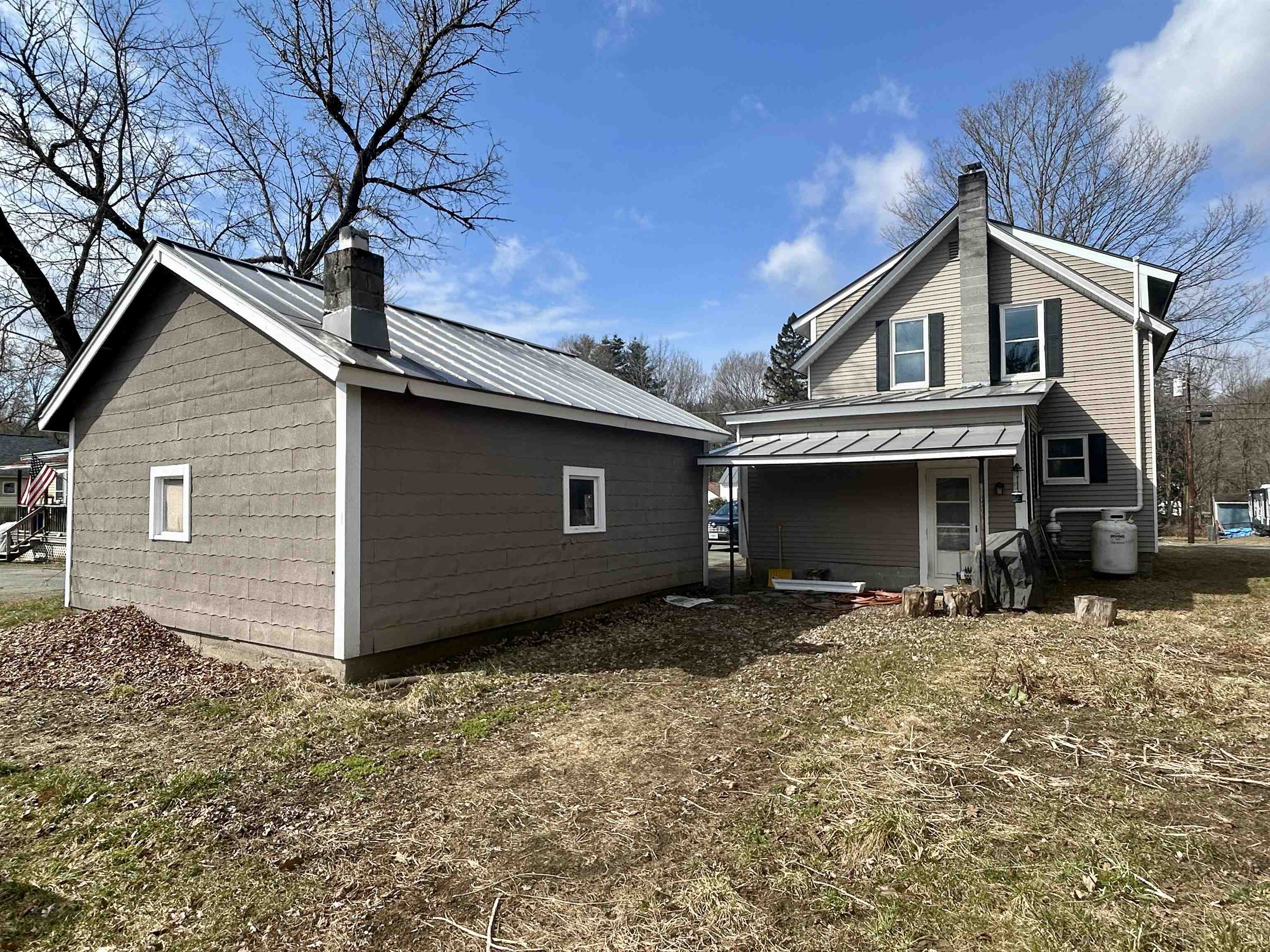 238 South Street Hartford, VT 05088 - Photo 13 of 28