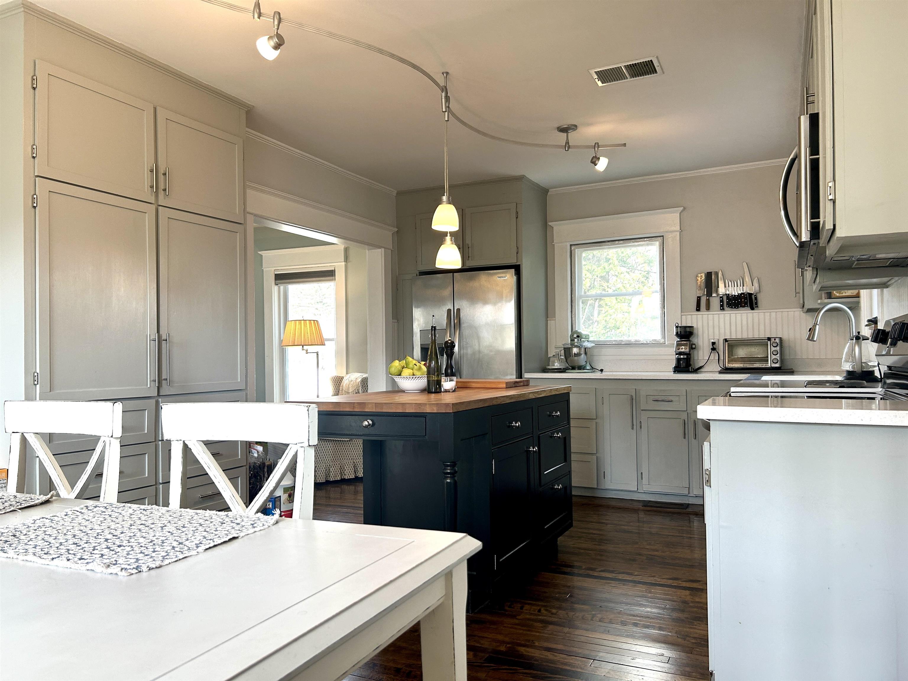 238 South Street Hartford, VT 05088 - Photo 27 of 28
