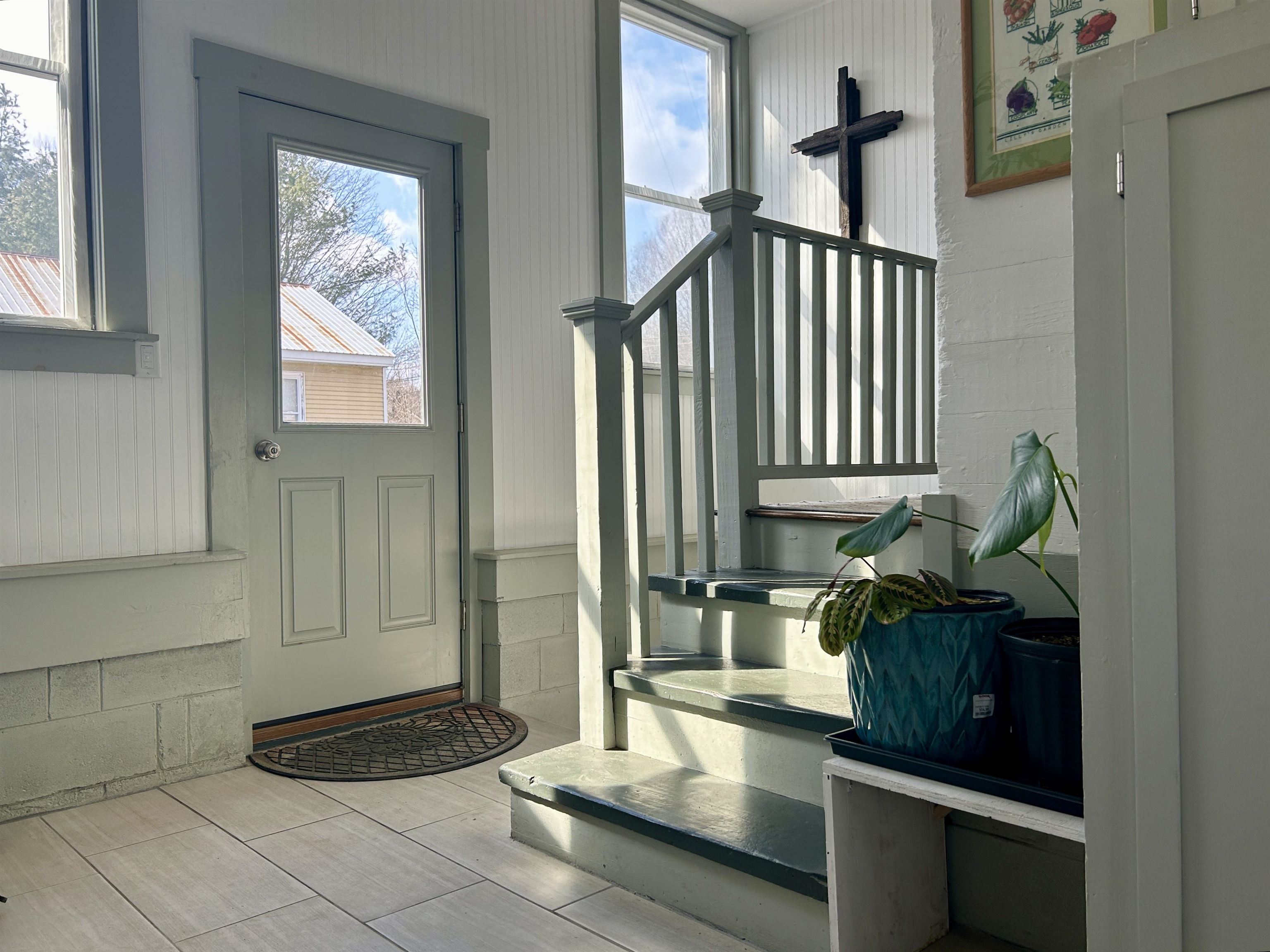 238 South Street Hartford, VT 05088 - Photo 7 of 28