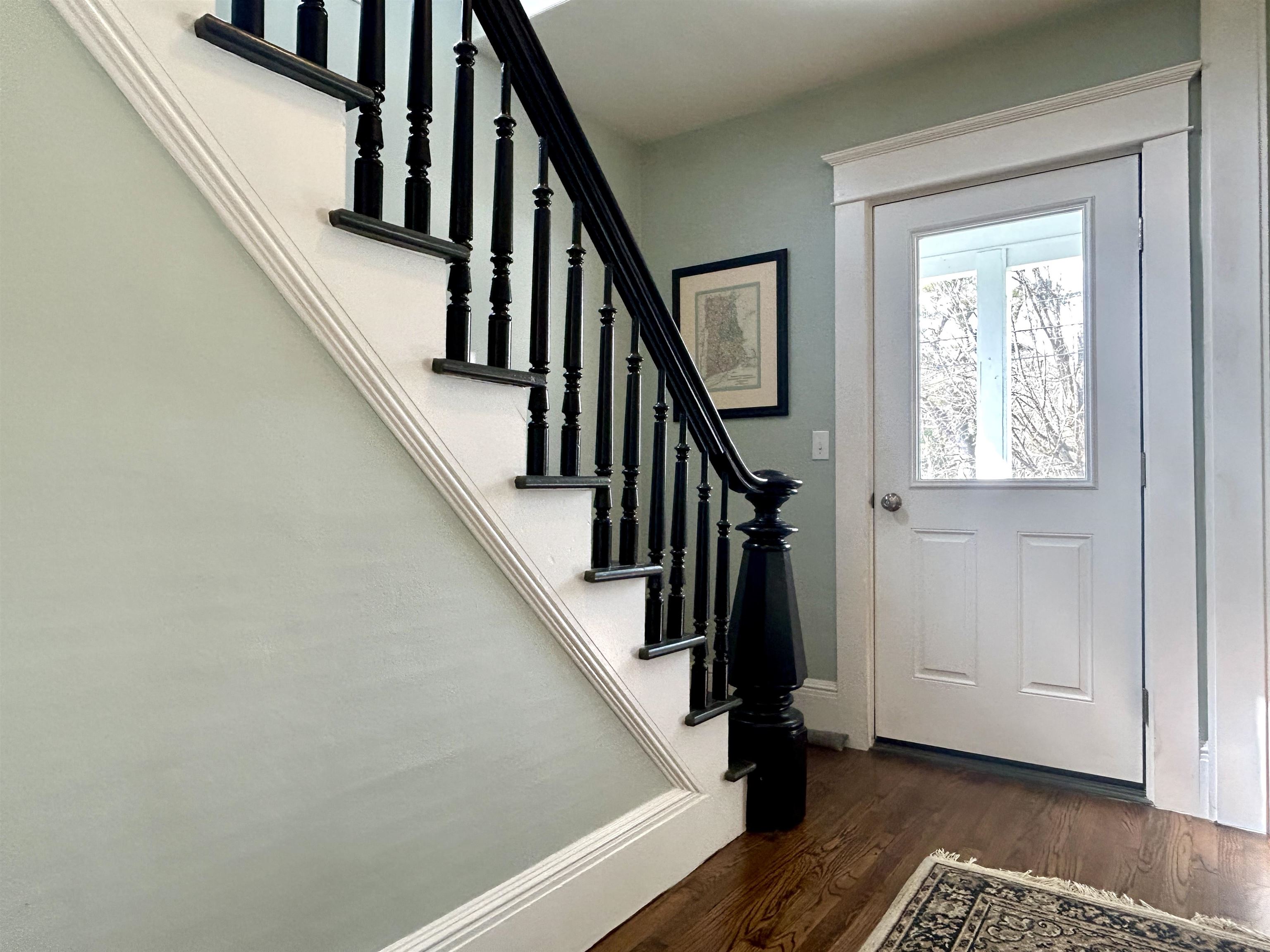 238 South Street Hartford, VT 05088 - Photo 9 of 28