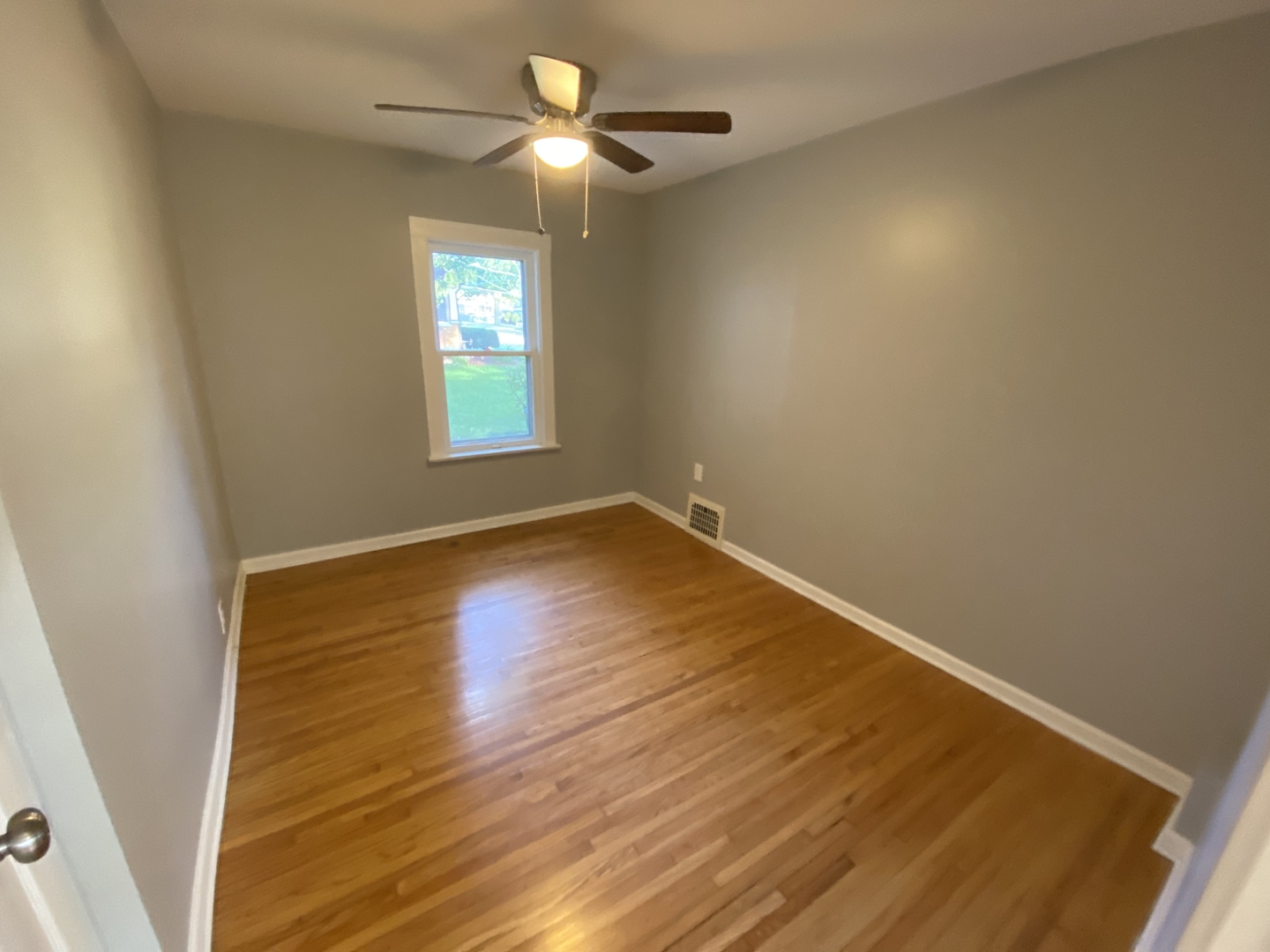 508 River Bluff Road Elgin, IL 60120 - Photo 10 of 17