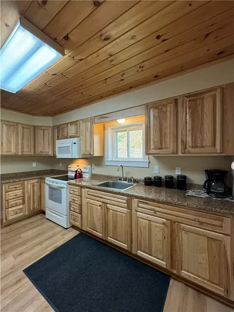 $430,000 | 1009 Barbertown Road, Eldred, PA 16731