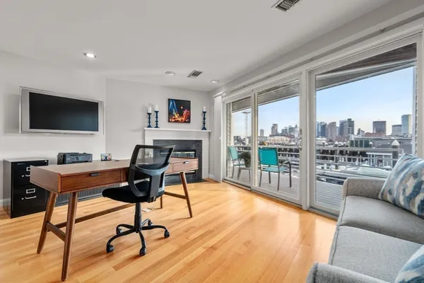 $1,899,000 | 11 Constellation Wharf, Unit 11, Boston, MA 02129