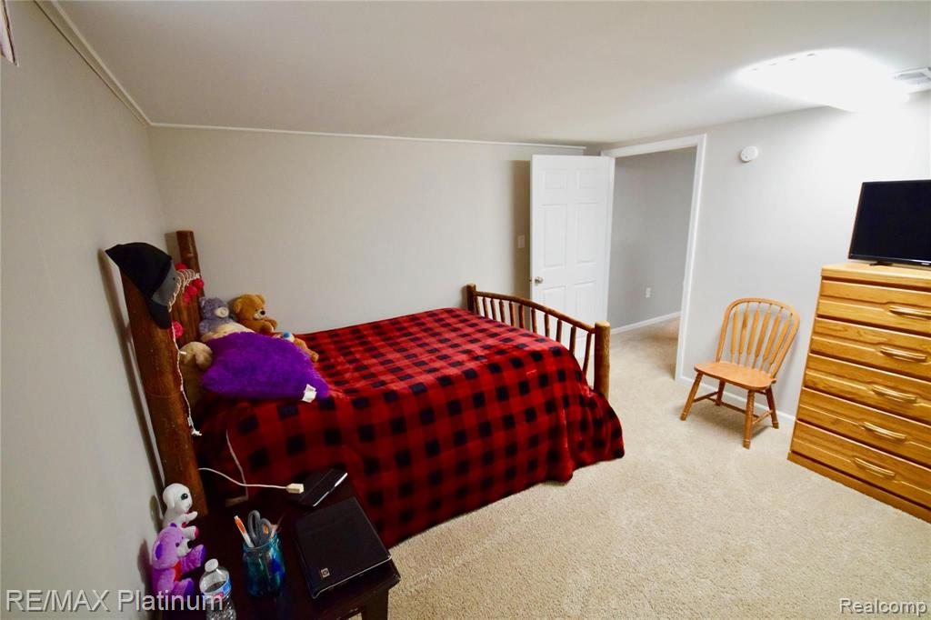 413 Holland Road Flushing, MI 48433 - Photo 36 of 46