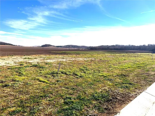 $70,000 | 115 Rolling Hills Drive, Elgin, MN 55932