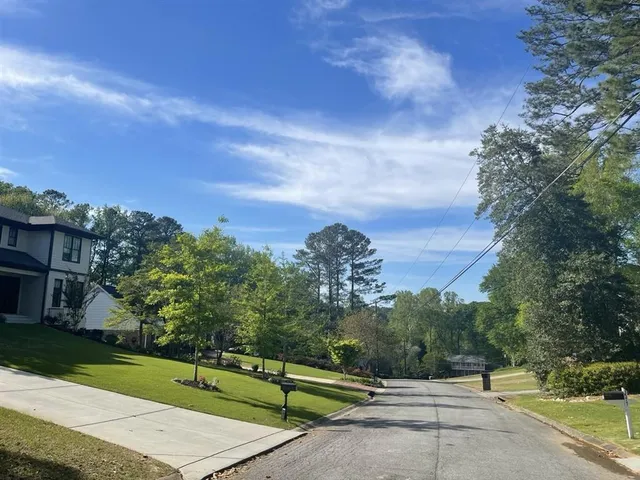 $4,650 | 3561 Duberry Court Northeast, Brookhaven, GA 30319