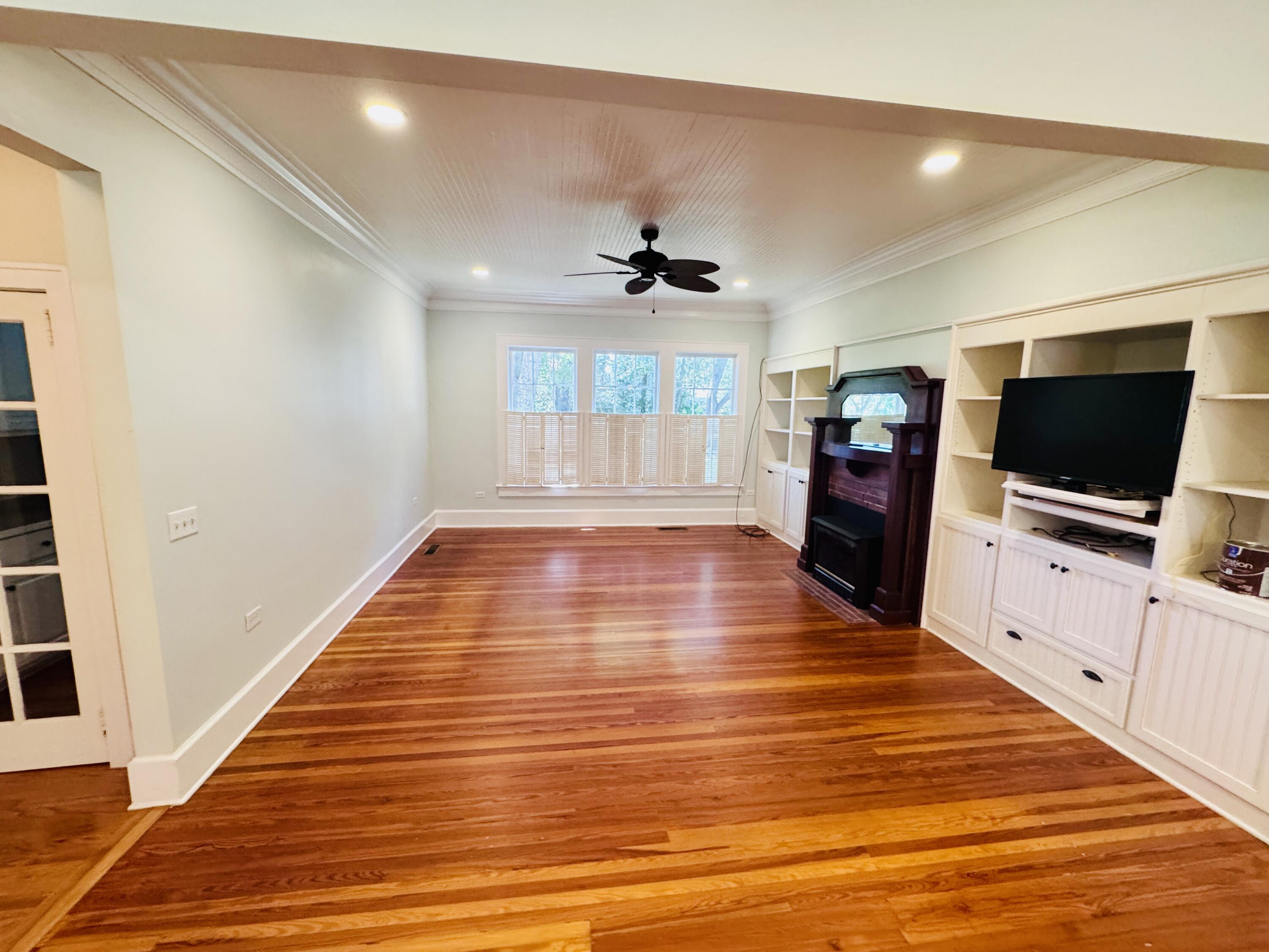 5 South Rosemary Avenue Andrews, SC 29510 - Photo 15 of 67 IMG_3107