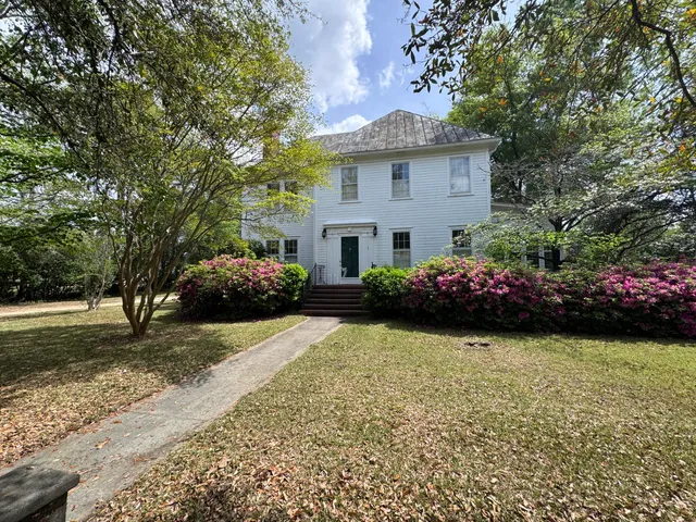 $614,000 | 5 South Rosemary Avenue, Andrews, SC 29510