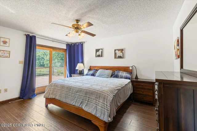 $899,000 | 336 Lake Valley Drive, Hazleton, PA 18202