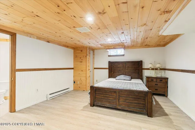 $875,000 | 336 Lake Valley Drive, Hazleton, PA 18202