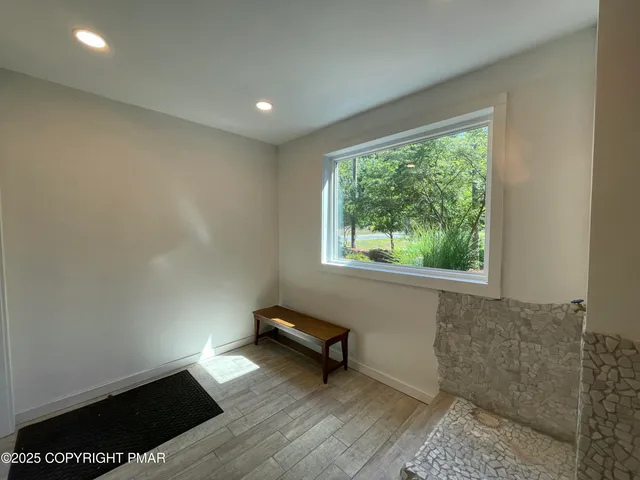 $899,000 | 336 Lake Valley Drive, Hazleton, PA 18202