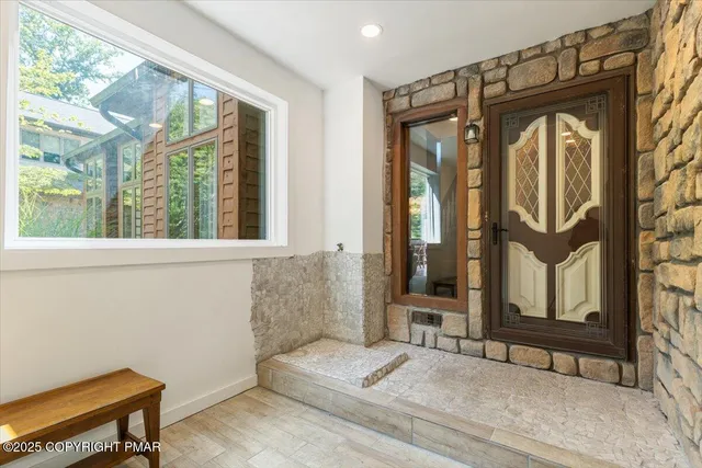 $875,000 | 336 Lake Valley Drive, Hazleton, PA 18202