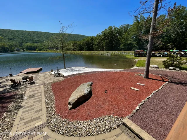 $875,000 | 336 Lake Valley Drive, Hazleton, PA 18202