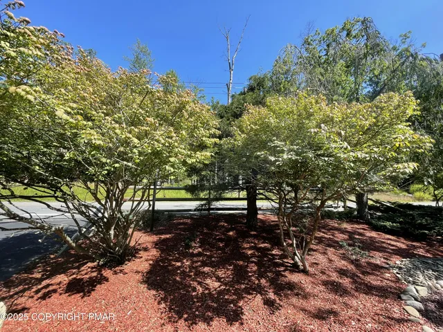 $899,000 | 336 Lake Valley Drive, Hazleton, PA 18202