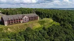 $850,000 | 336 Lake Valley Drive, Hazleton, PA 18202