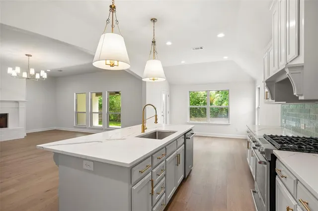 $698,000 | 306 Bluestem Lane, Aledo, TX 76008