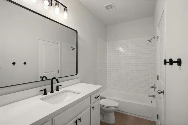 $698,000 | 306 Bluestem Lane, Aledo, TX 76008