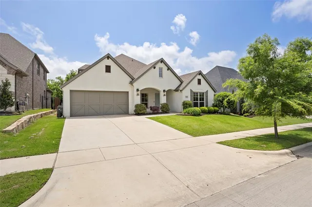 $698,000 | 306 Bluestem Lane, Aledo, TX 76008