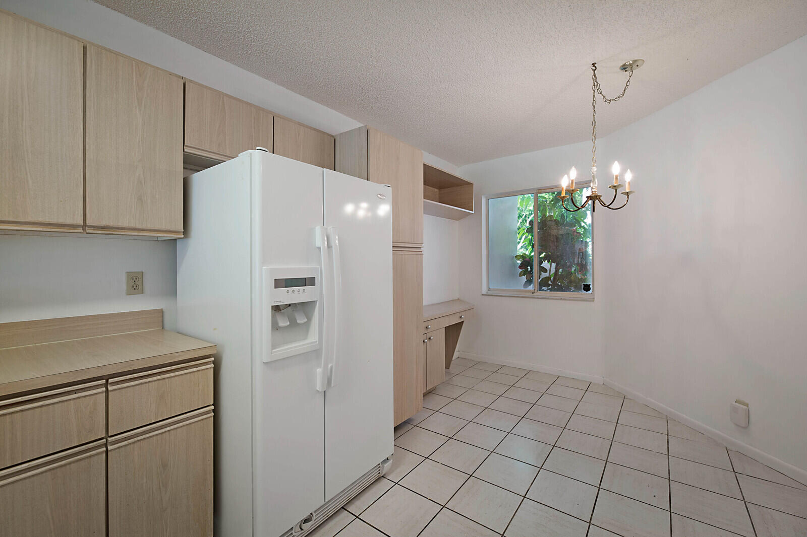 6069 Old Court Road, Unit 102 Boca Raton, FL 33433 - Photo 10 of 38 Breakfast Area