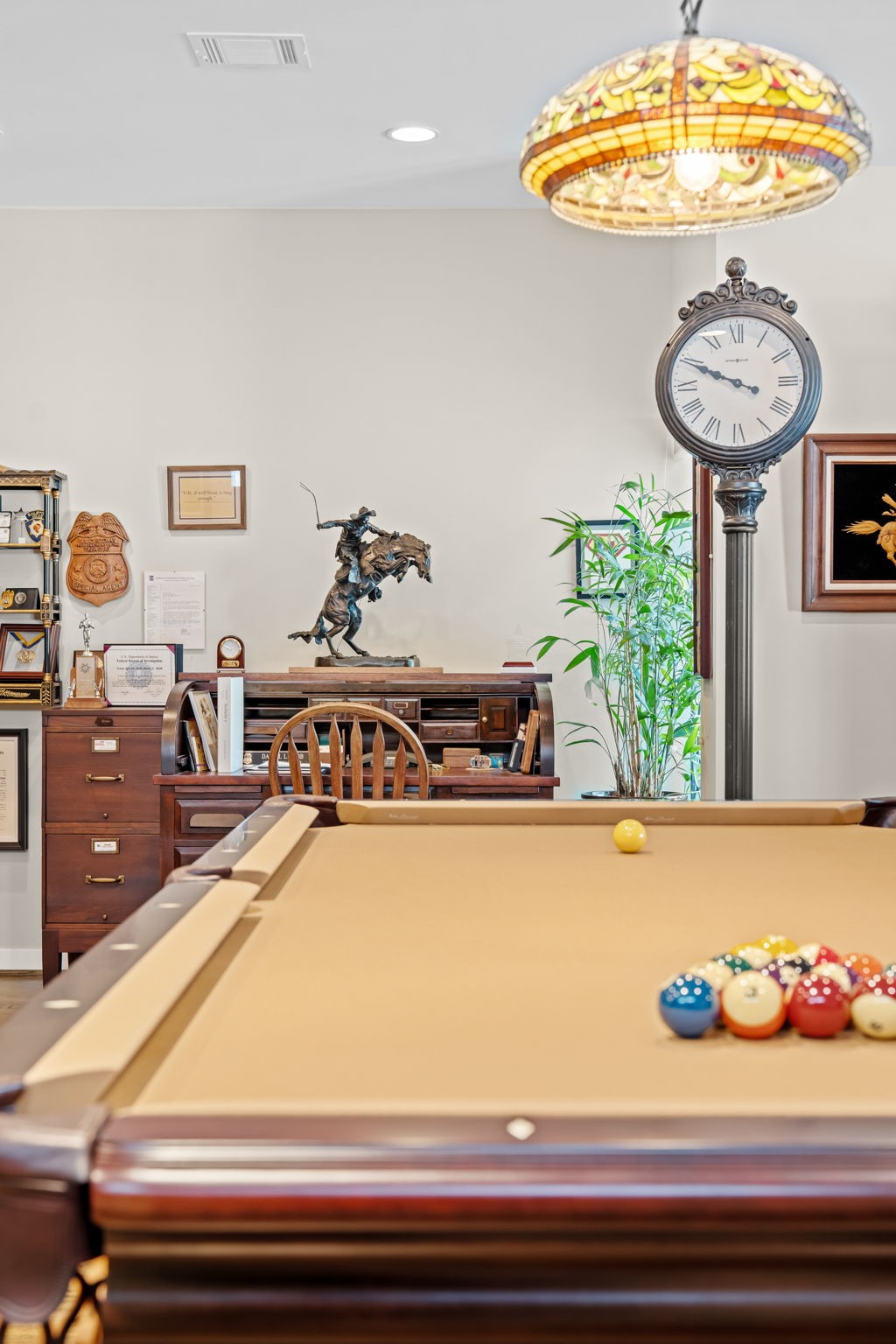 1820 Palm Street Houston, TX 77004 - Photo 16 of 47 a room with toys and wooden floor