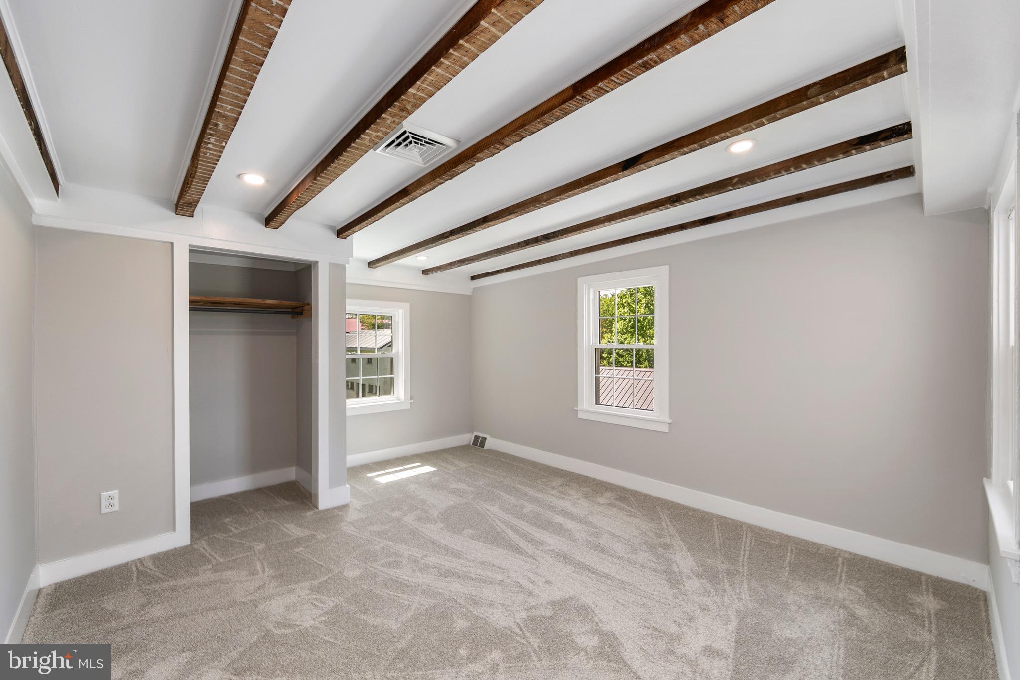 39 Main Street Pilesgrove, NJ 08098 - Photo 36 of 44